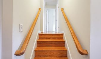 8524 DOTER Dr, Alexandria, VA 22308