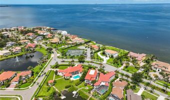 6107 MARBELLA Blvd, Apollo Beach, FL 33572