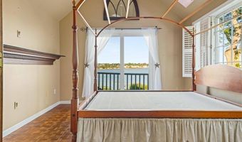 128 Eustis Ave, Newport, RI 02840
