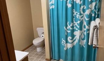 4806 Waller St, Ames, IA 50014