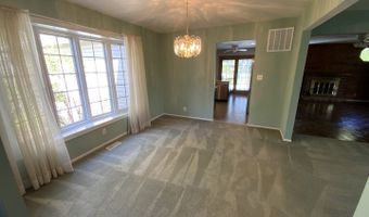 660 Juniper Cir, Algonquin, IL 60102