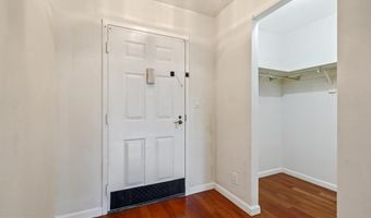 5904 MOUNT EAGLE Dr 105, Alexandria, VA 22303