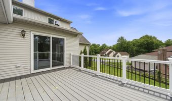 736 LETITIA Dr, Hockessin, DE 19707