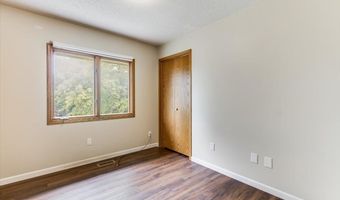 444 Greenvalley Dr, Andover, KS 67002