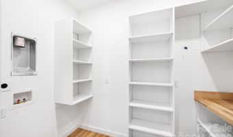 190 Rumbough Pl, Asheville, NC 28806
