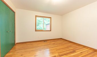 1877 Arlington Blvd, Ann Arbor, MI 48104