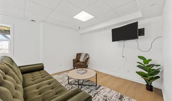 13294 212th Ave, Anamosa, IA 52205