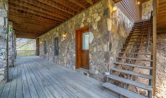 750 Double Springs Dr, Almond, NC 28702