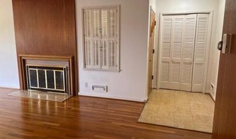 580 Riverview Dr, Ann Arbor, MI 48104