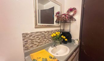 485 WAIANUENUE Ave D-219, Hilo, HI 96720