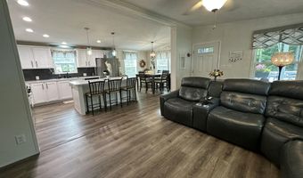 25 Park Ln, Arundel, ME 04046