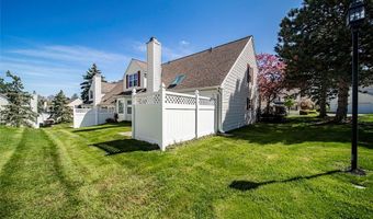 5998 Halle Farm Dr, Willoughby, OH 44094