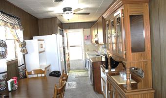 716 E Randolph St, Angola, IN 46703