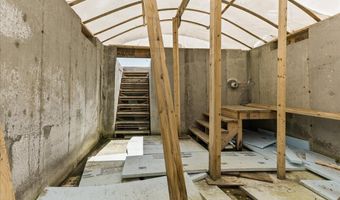 17 Footbridge Rd, Belfast, ME 04915