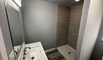 910 S 4th St, Artesia, NM 88210