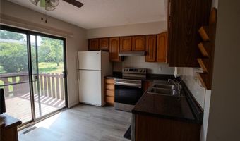 2414 Hiddencrest Ln 115, Ballwin, MO 63021