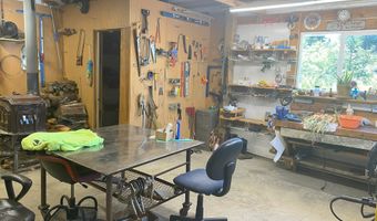 97168 HENDERSON Rd, Brookings, OR 97415