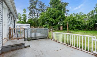 1152 Longboat Ave, Beachwood, NJ 08722