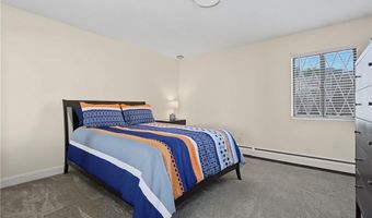 132 Hoffman Ave 207, Cranston, RI 02920