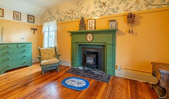 303 E Main St, Abingdon, VA 24210