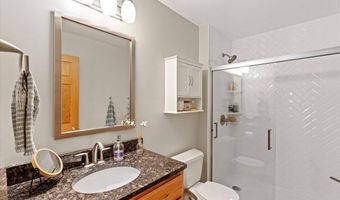 2869 Larkspur Ln, Fitchburg, WI 53711