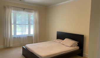 2245 FAIRFAX Dr, Arlington, VA 22201