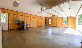 9854 S HWY 259 Hwy S, De Kalb, TX 75559
