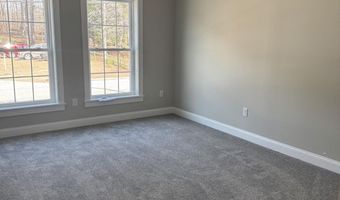 14 Harvest Hill Ln, Auburn, ME 04210