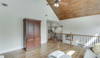 1373 Mountain Lake Dr, Auburn, GA 30011