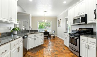 2406 Bonne Terre Blvd, Biloxi, MS 39531
