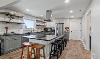 2140 Hustleville Rd, Albertville, AL 35951