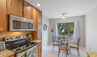 304- G HILLTOP Ln, Annapolis, MD 21403