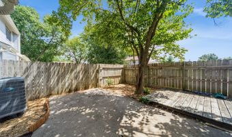 935 Breezewood Cir, Altoona, IA 50009
