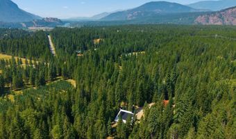 6328 River Rd, Clark Fork, ID 83811