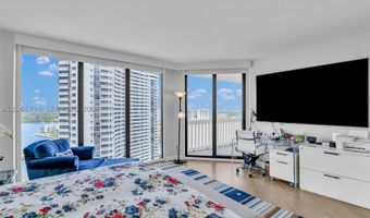 2000 Island Blvd 2006, Aventura, FL 33160