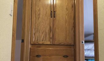 313 E 3rd St, Arthur, IA 51431