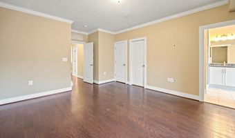 2111 RICHMOND Hwy 101, Alexandria, VA 22301