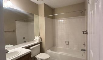 19 Dogwood Dr, Barnegat, NJ 08005