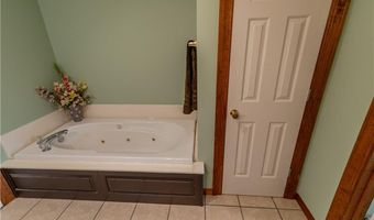 1502 Brookdale Dr, Atchison, KS 66002