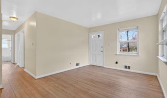 3601 CREST Dr, Annandale, VA 22003