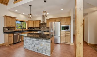150 COLLEGE HEIGHTS Ct, Accident, MD 21520