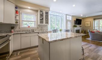 8013 RISING RIDGE Rd, Bethesda, MD 20817