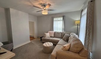 68 Park St, Belfast, ME 04915