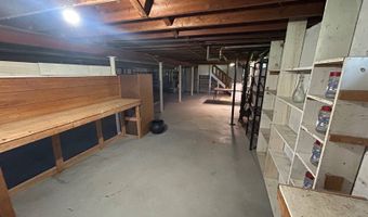 13 Chopin Pkwy, Amsterdam, NY 12010