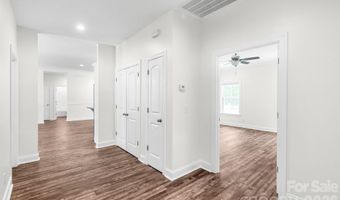 939 Old Stagecoach Rd, Camden, SC 29020
