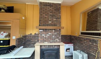 37 Sunset Ter, Brooklyn, CT 06234