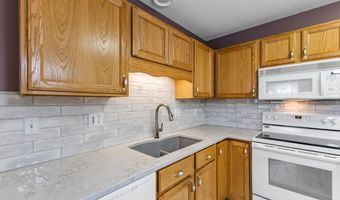 130 NW Georgetown Blvd 4, Ankeny, IA 50023