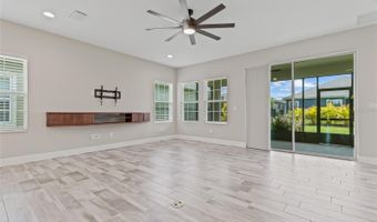 5607 LIMELIGHT Dr, Apollo Beach, FL 33572