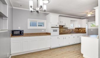 1207 E 7TH St, Cheyenne, WY 82007