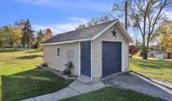 408 W Hazel St, Albion, IN 46701